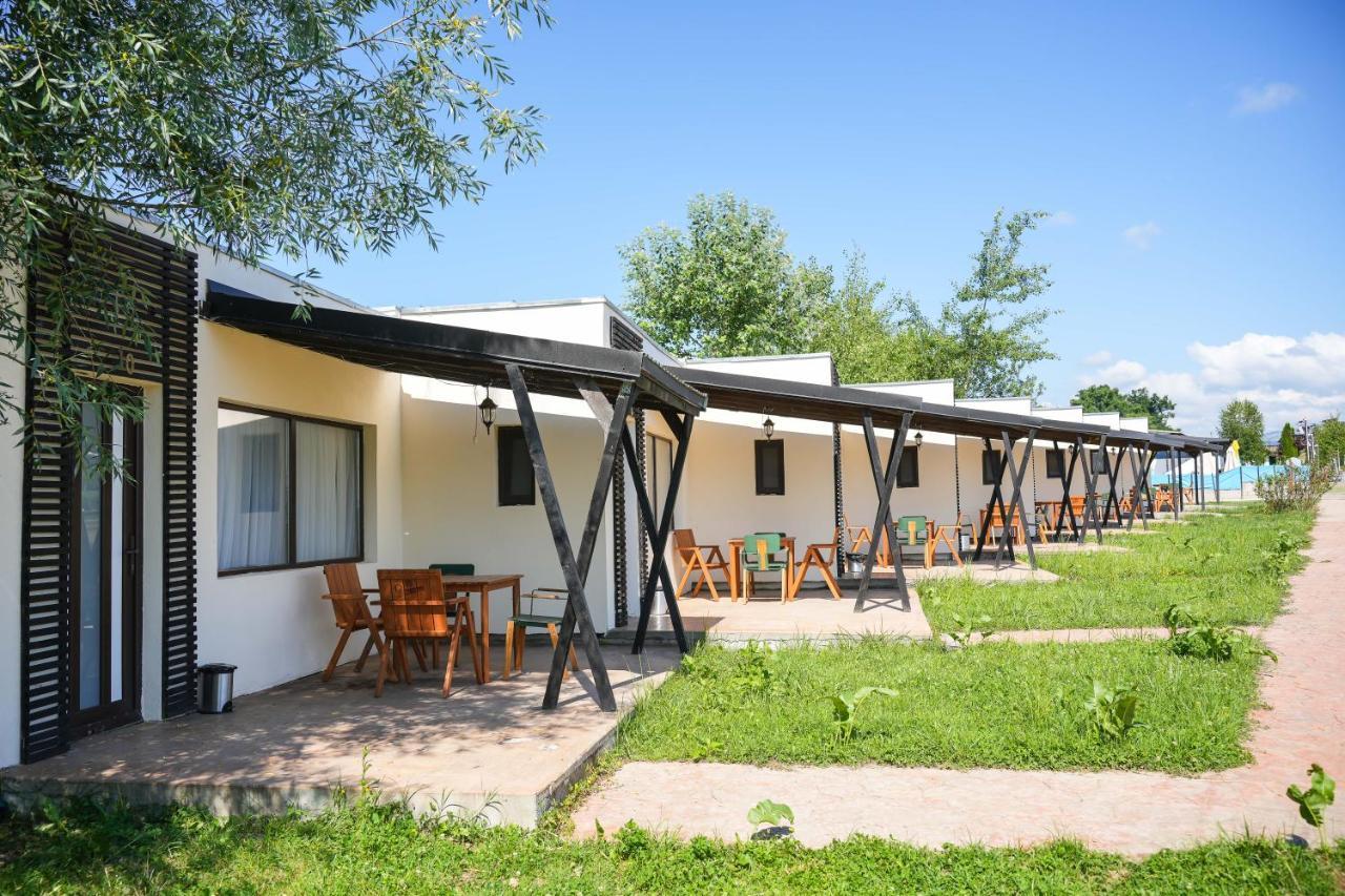 Bungalowuri "Doi Cocosi " Villa Horezu Dış mekan fotoğraf