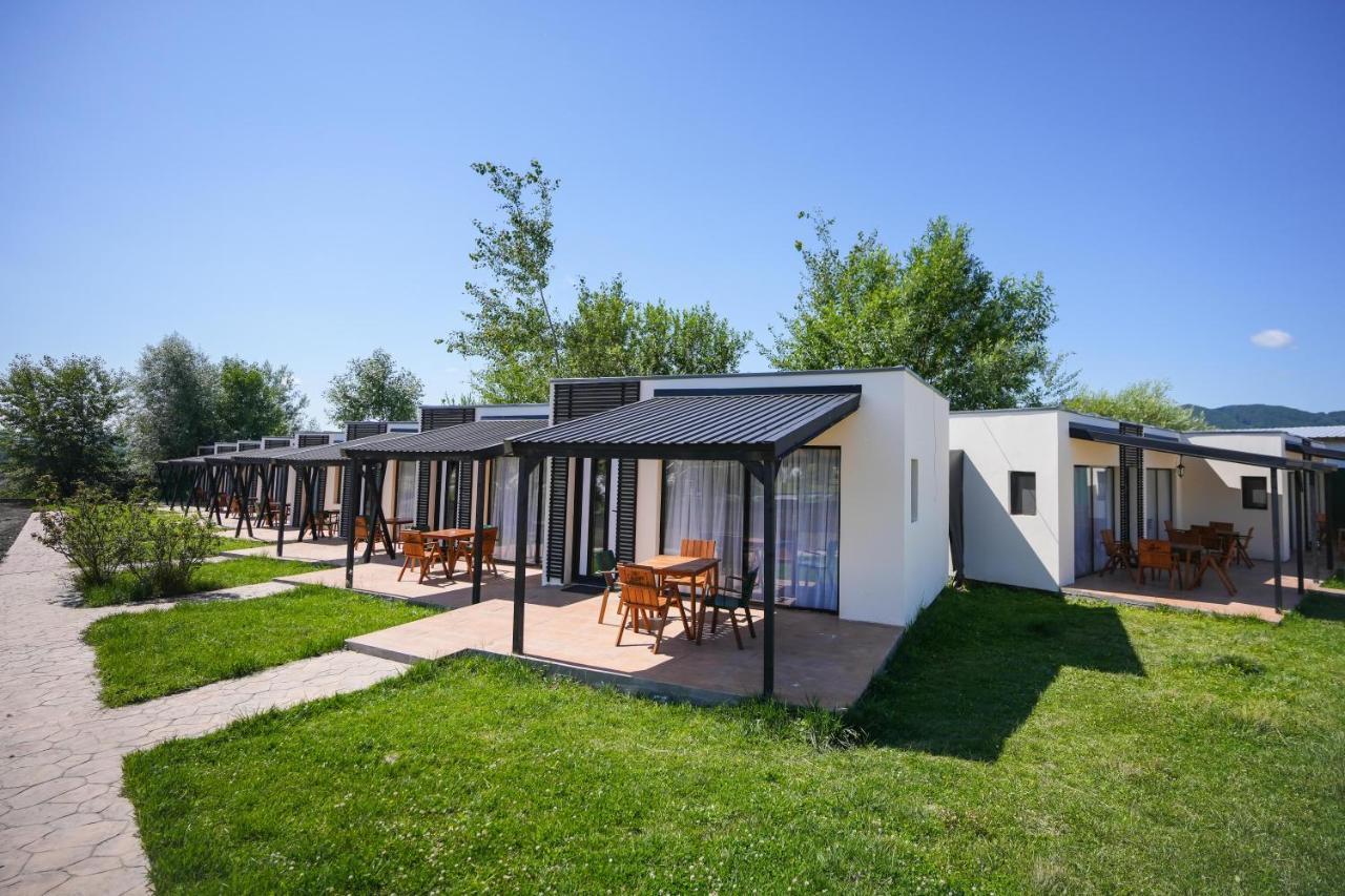 Bungalowuri "Doi Cocosi " Villa Horezu Dış mekan fotoğraf