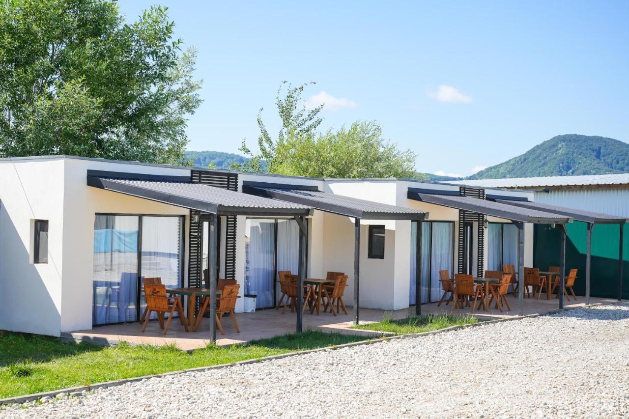 Bungalowuri "Doi Cocosi " Villa Horezu Dış mekan fotoğraf